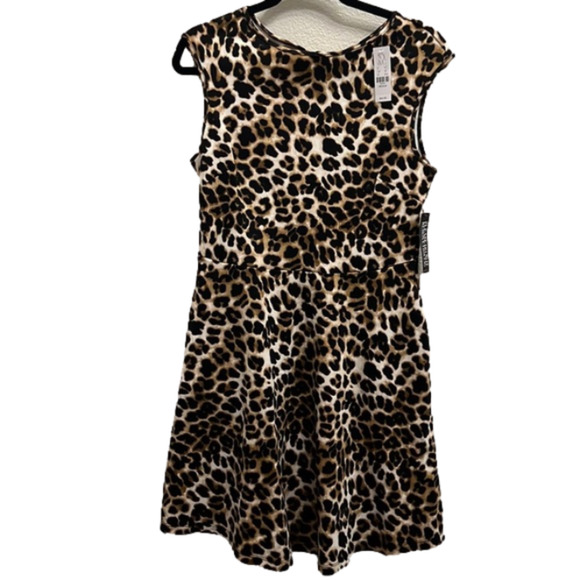 New York & Company Dresses & Skirts - NWT New York & Company Medium Leopard dress